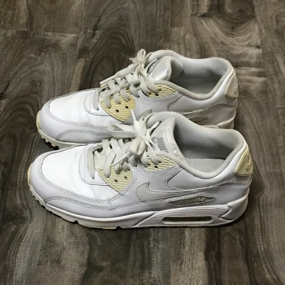 Nike Air Max 90 Triple White Youth Size 6Y Style 307793-167   - 224835 - Picture 6 of 12